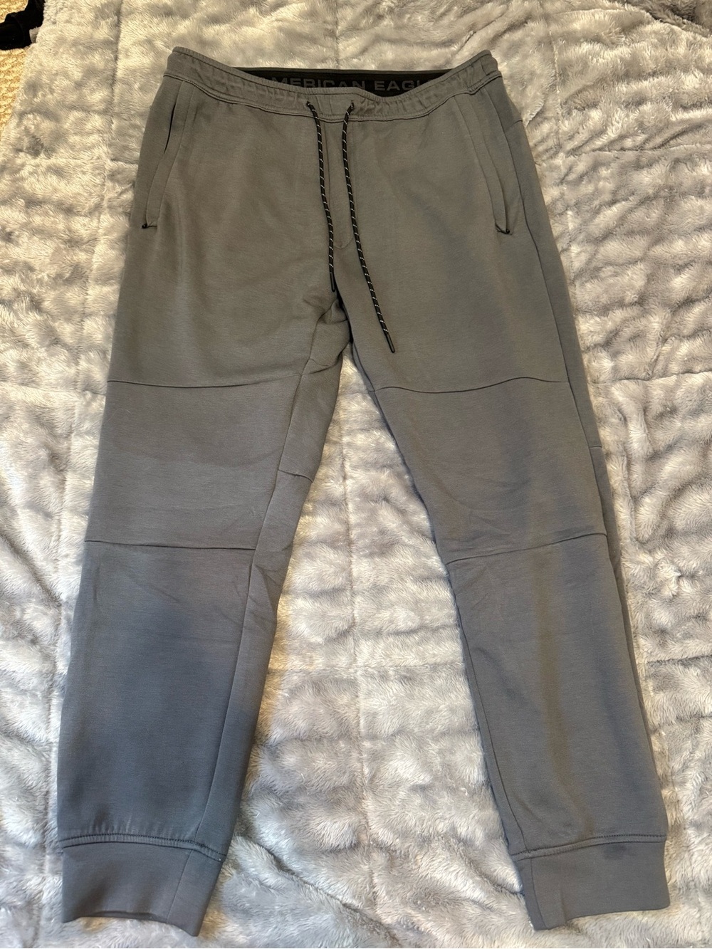 American Eagle Outfitters Men's Gray Jogger Sweatpants - Modern Slim Fit